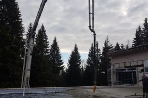 Kartáčový beton 120 m2 – České Budějovice